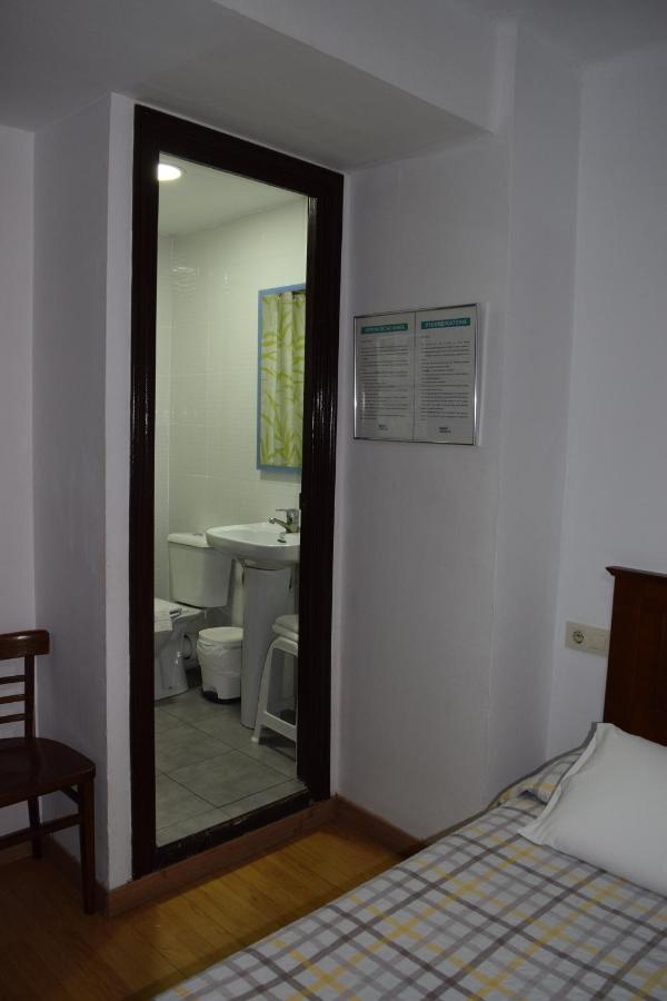 Pension Waksman Valencia Bagian luar foto